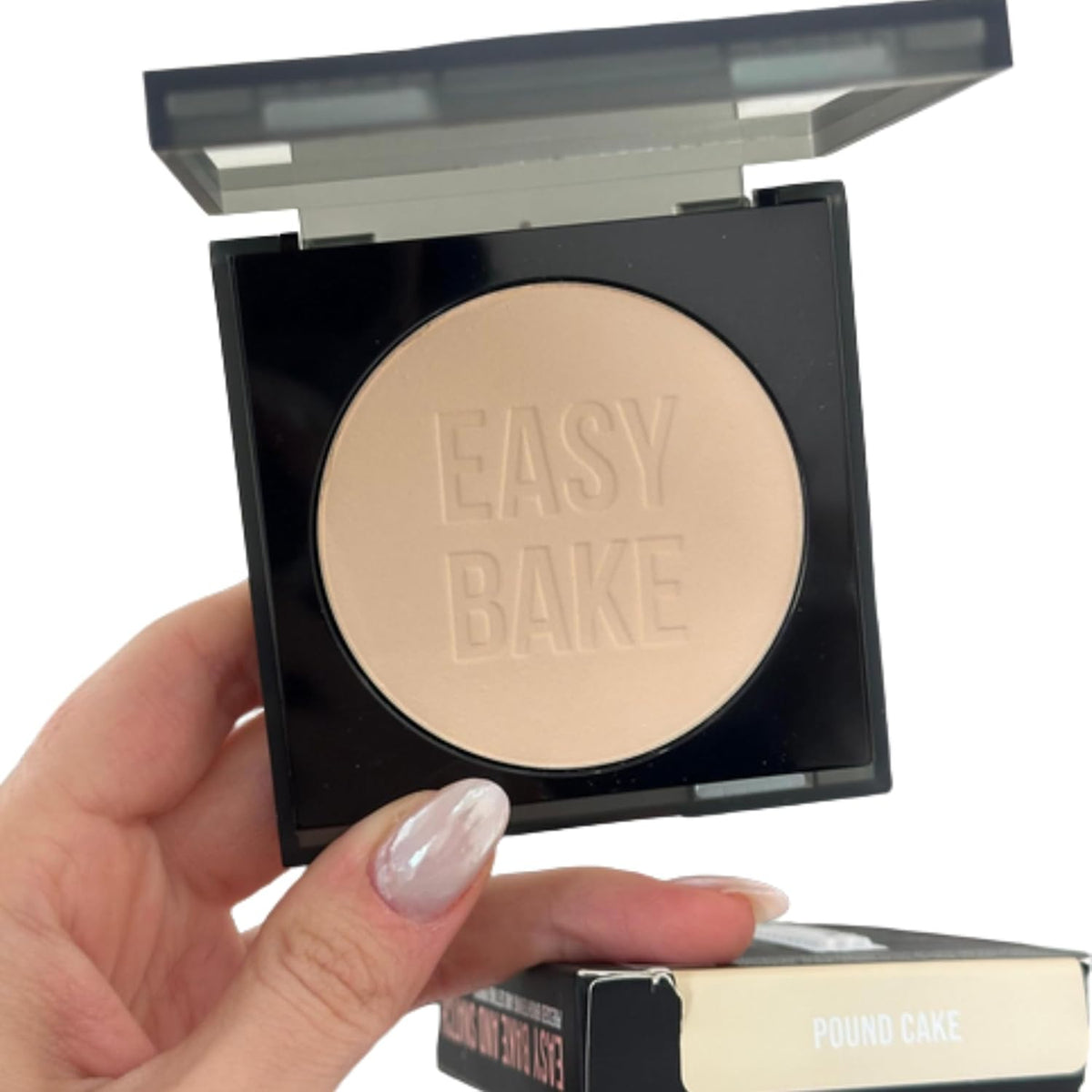 Huda Beauty Easy Bake and Snatch Compact Powder - Pound Cake