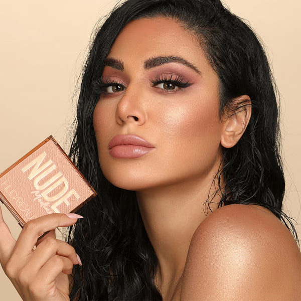Huda Beauty Medium Nude Obsessions