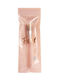 Huda Beauty N.Y.M.P.H. Cheek Blush & Glow Brush